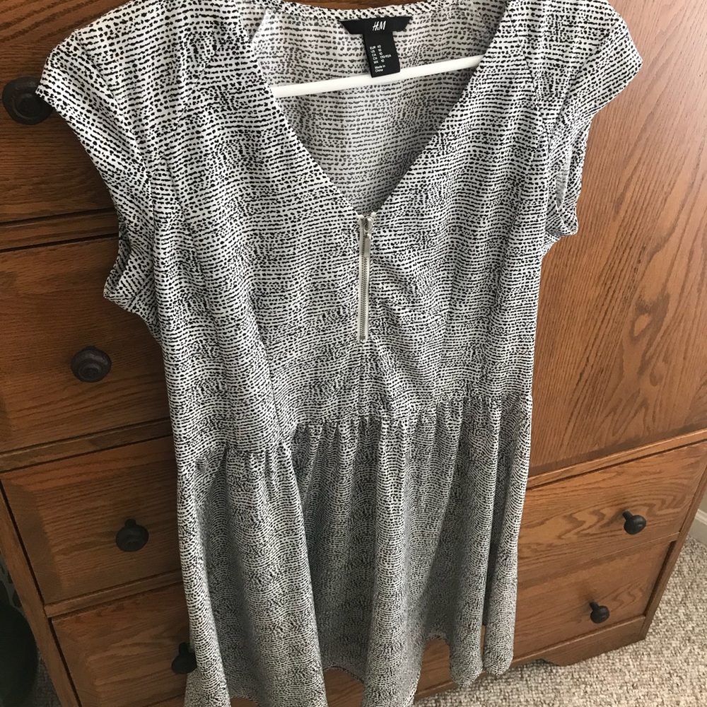 Women’s dress